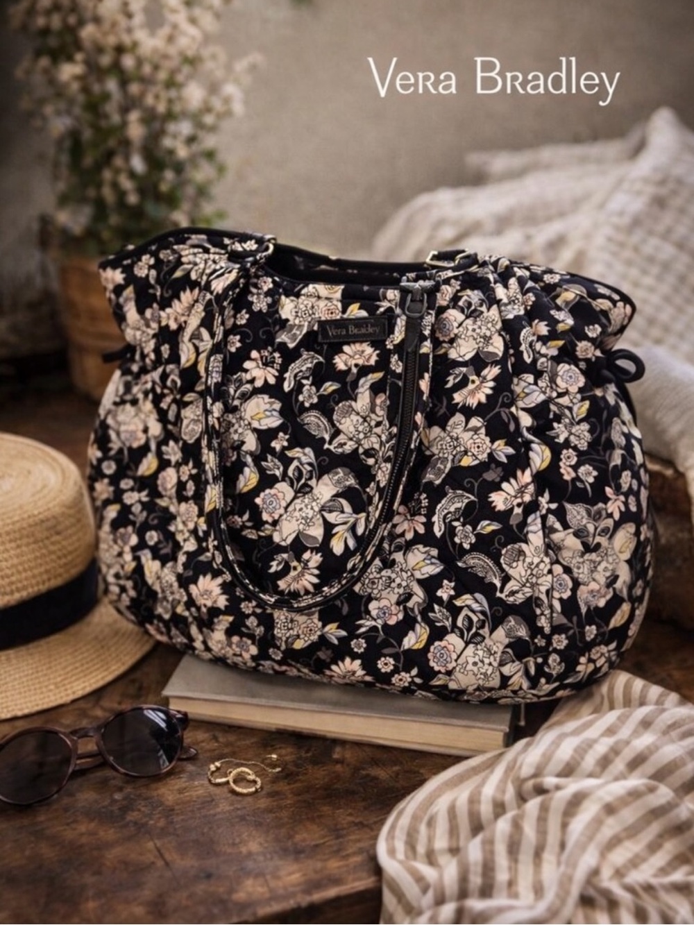 Vera Bradley Glenna Satchel – Retired Holland Garden – Like New